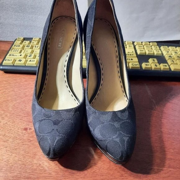 Coach Caya Signature Logo Platform High Heels Pump Black Size 7 Worn Few Times - Picture 3 of 6